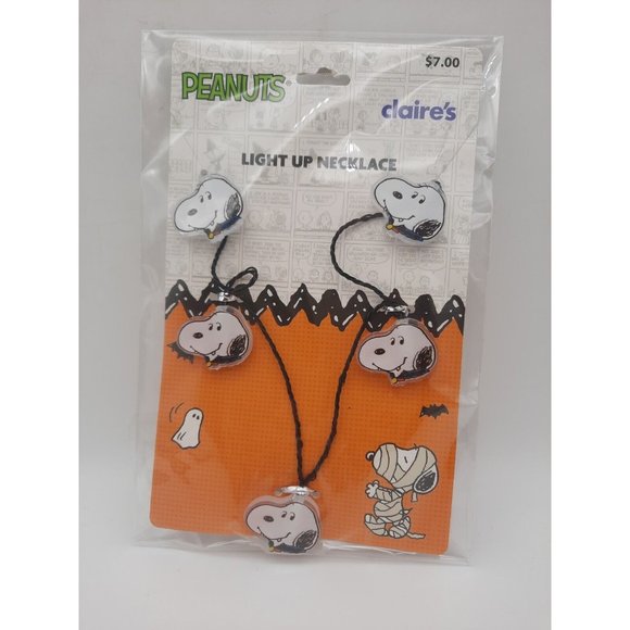 Clarie's Other - Peanuts Claire’s Vampire Snoopy Light Up Necklace Halloween NEW